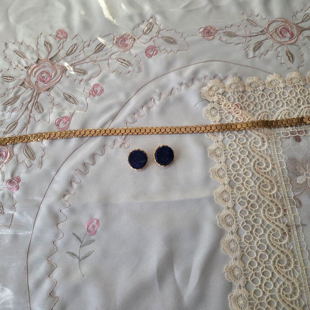 Vintage Gold Tone Honeycomb Choker and Clip on Earrings